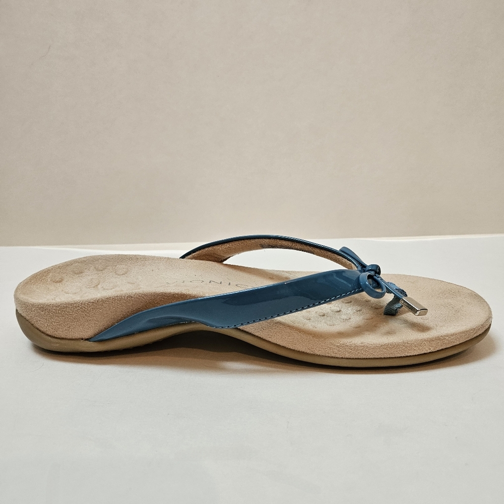 Vionic Sandal Bella Blue Thong Flip Flop Size 6.5 Orthopedic Patent Leather